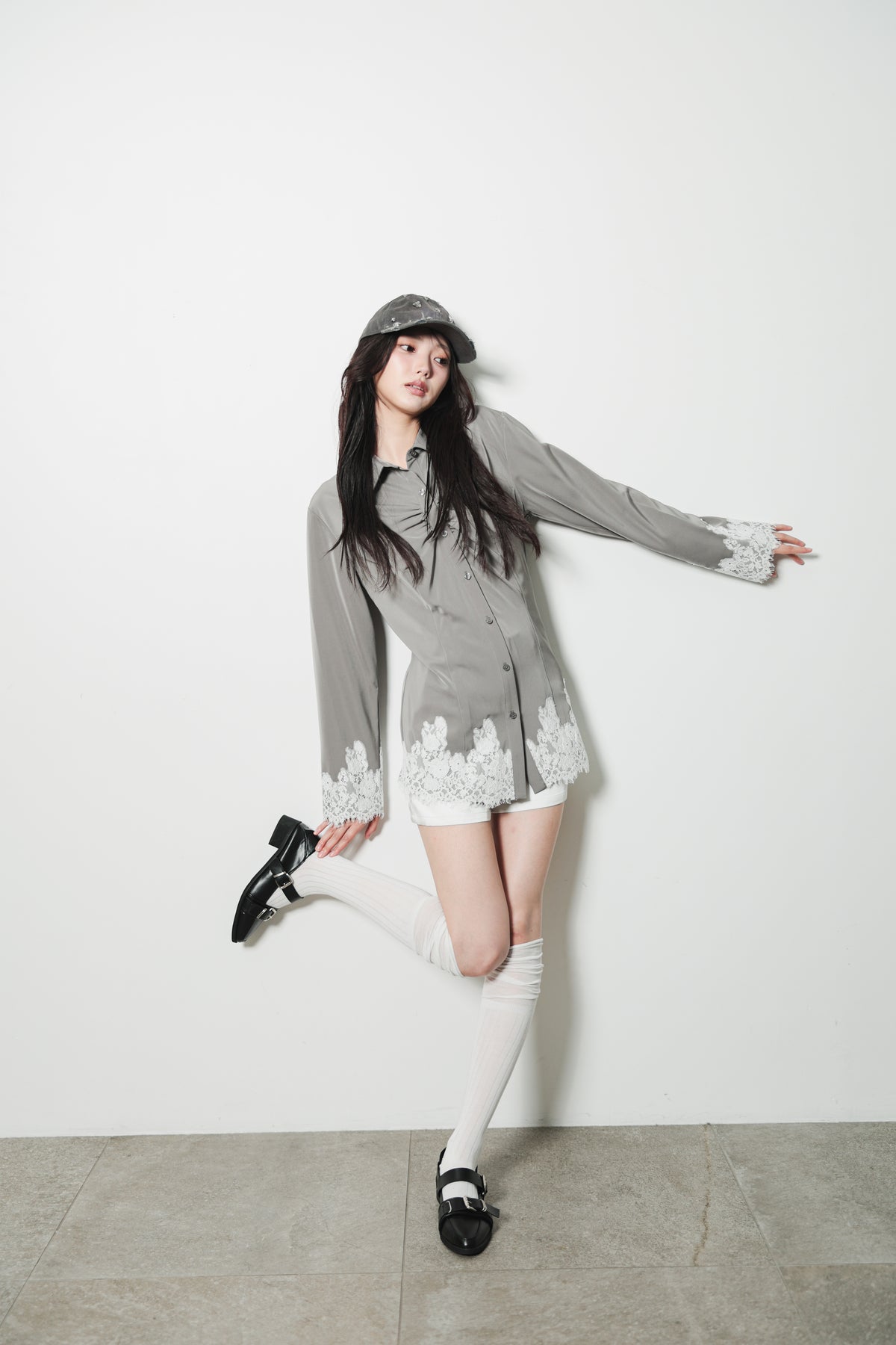 LACE TRIM SHIRT
