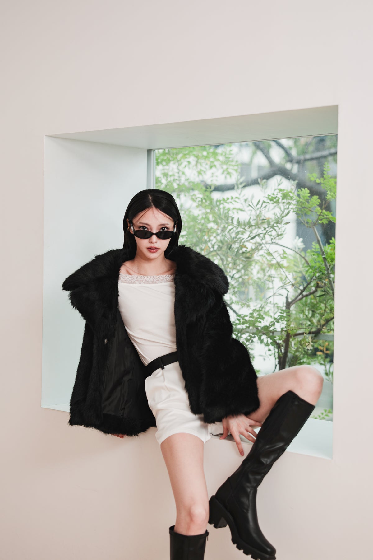 MIDI FAUX FUR COAT - BLACK