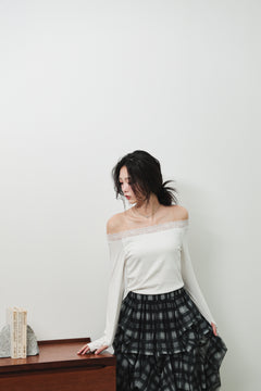 LACE OFF SHOULDER TOP - OFF WHITE