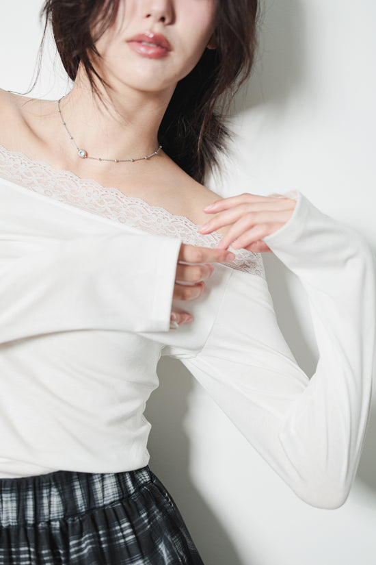 LACE OFF SHOULDER TOP - OFF WHITE