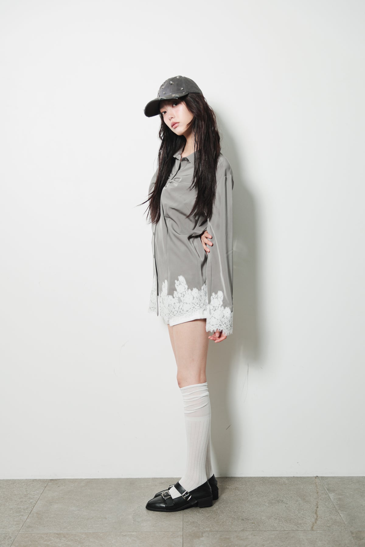 LACE TRIM SHIRT