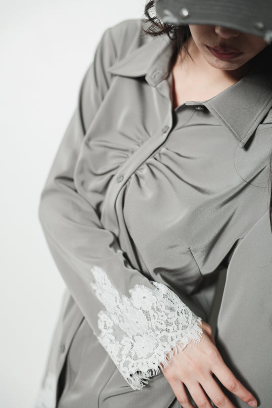 LACE TRIM SHIRT