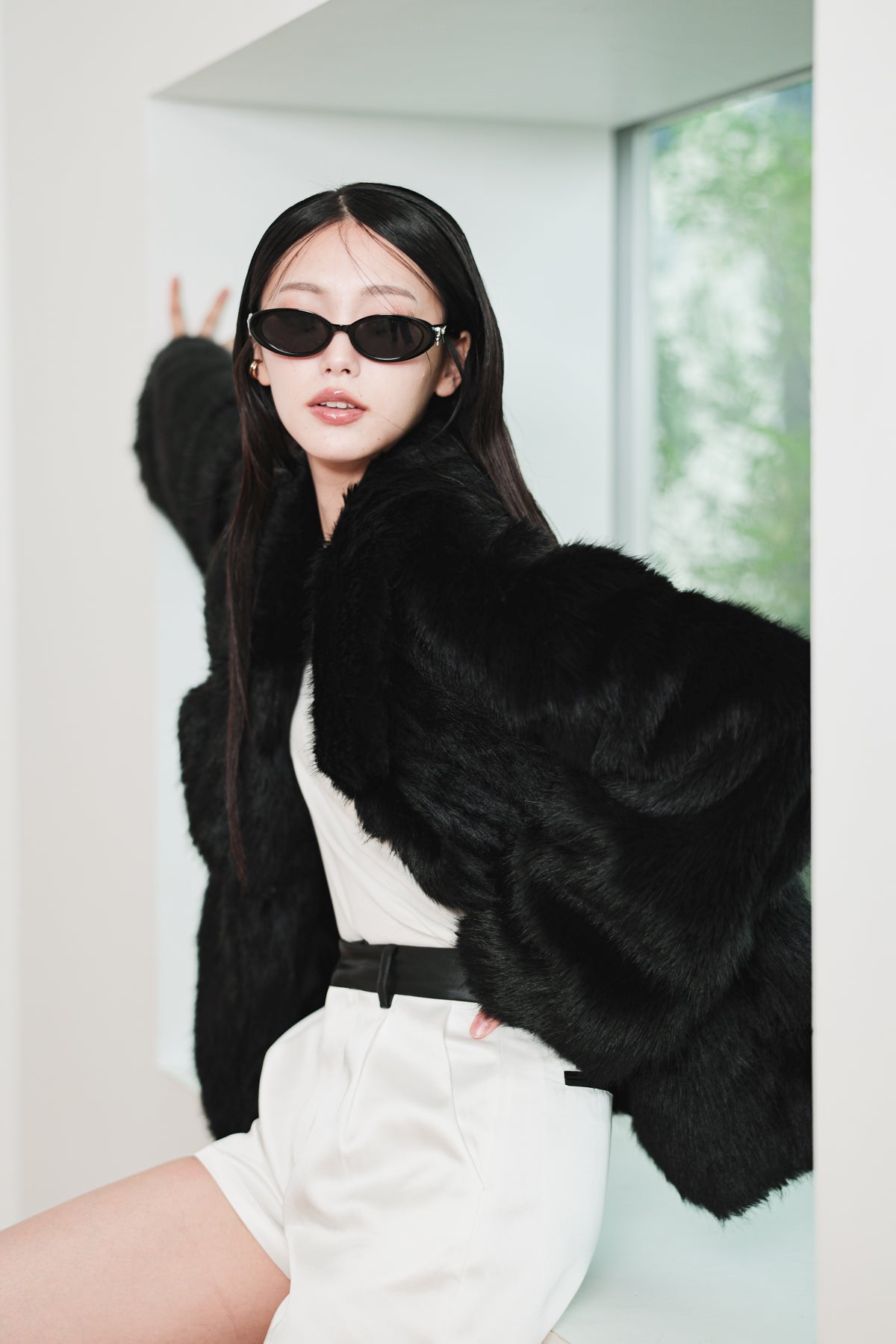 MIDI FAUX FUR COAT - BLACK