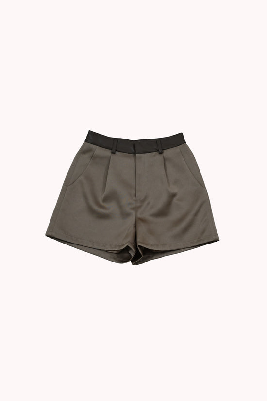 BICOLOR FLARE SHORTS