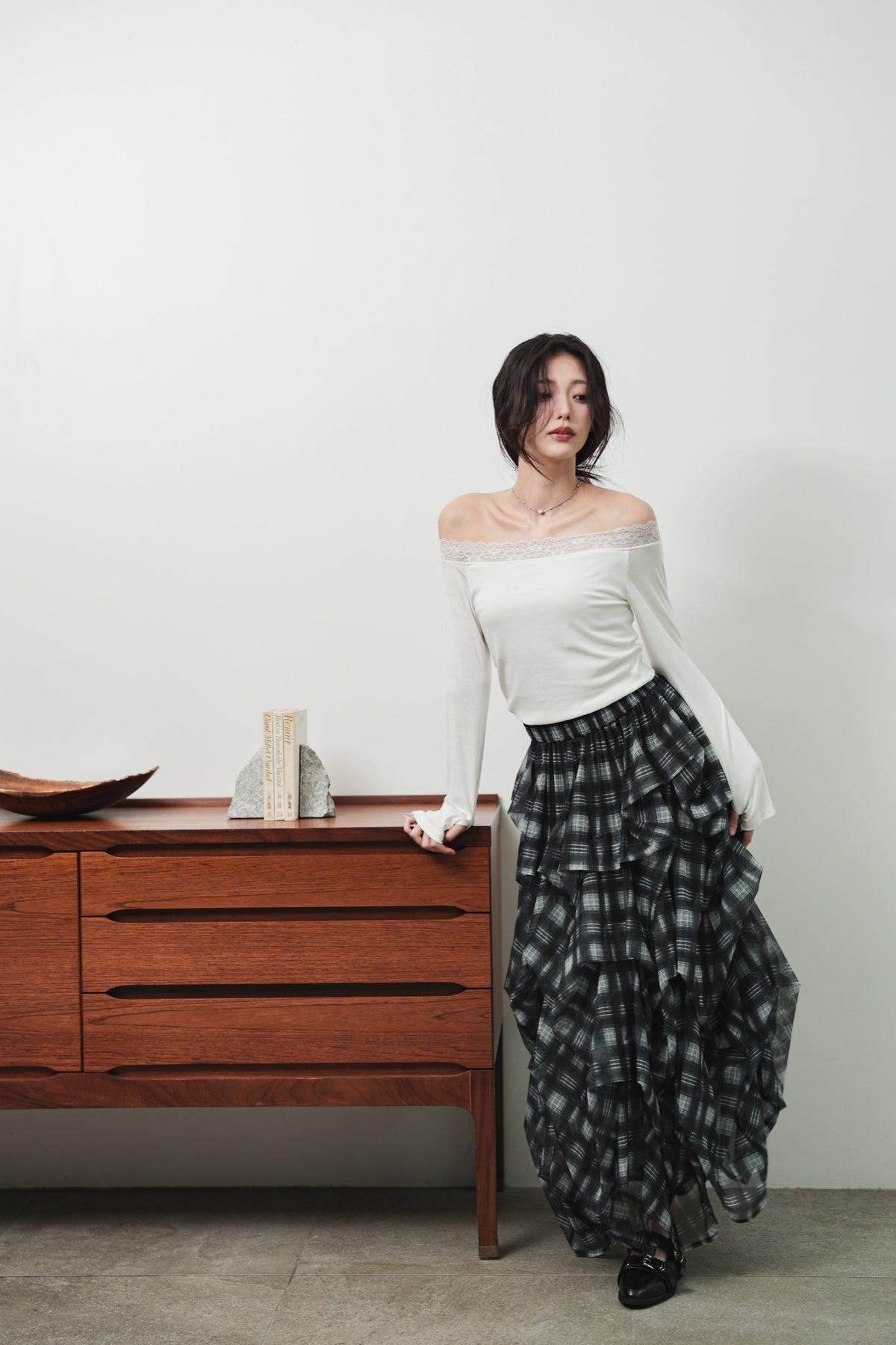 LACE OFF SHOULDER TOP - OFF WHITE